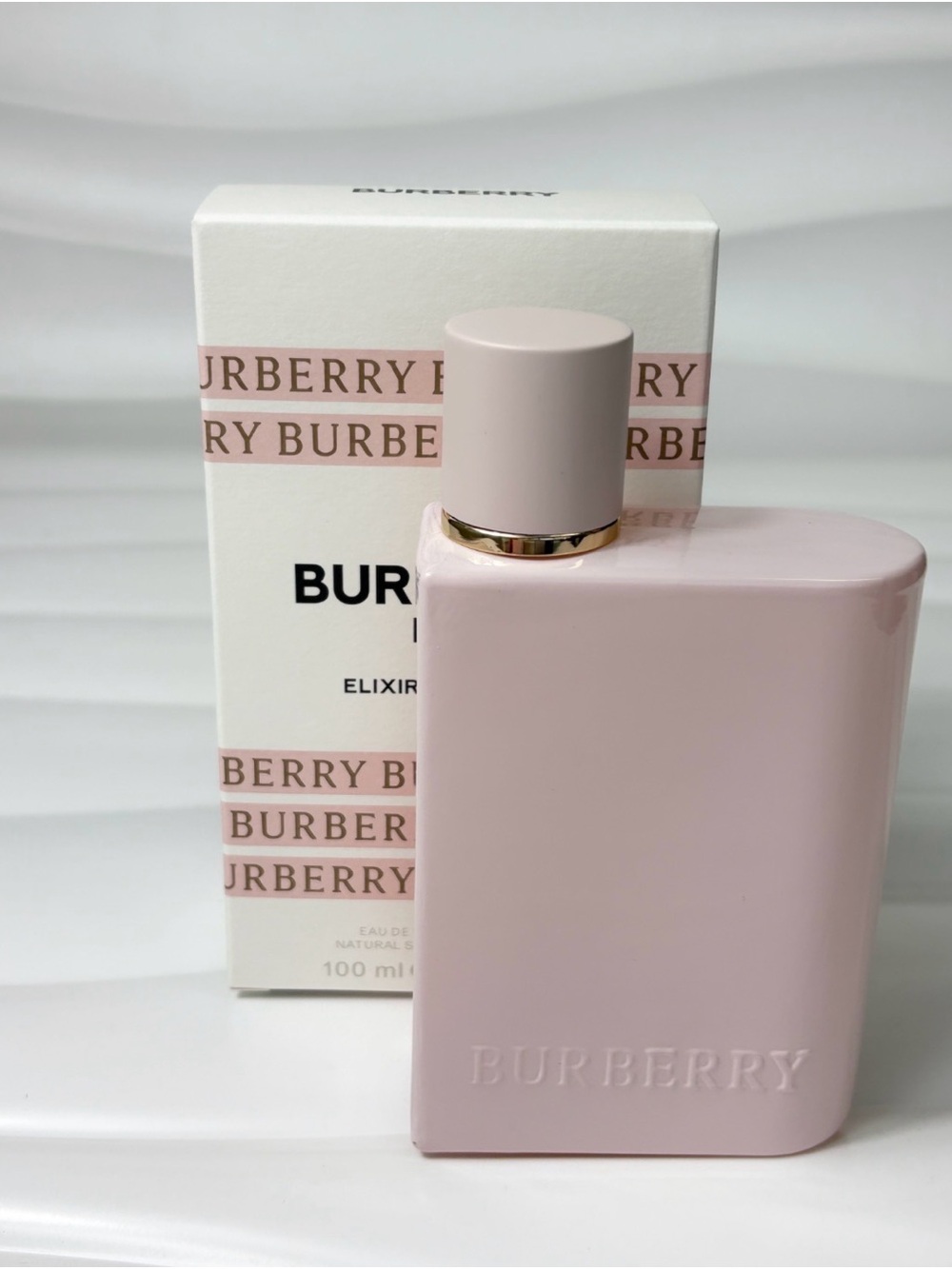 Burberry Elixir Women's Fragrance — Light Pink Bottle - Picture 2 of 3